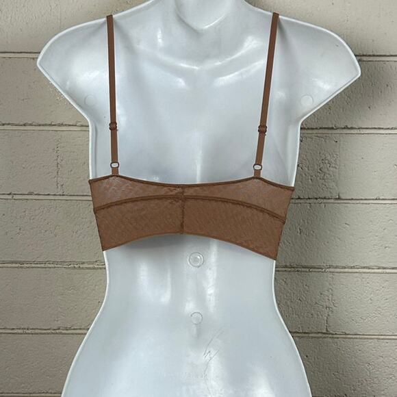 SKIMS LOGO MESH TRIANGLE Bralette Nude size XS - Picture 3 of 8